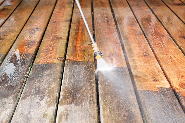 Why Choose Our Certified Pressure Washing Experts for Your Project Needs in Boscobel, WI?